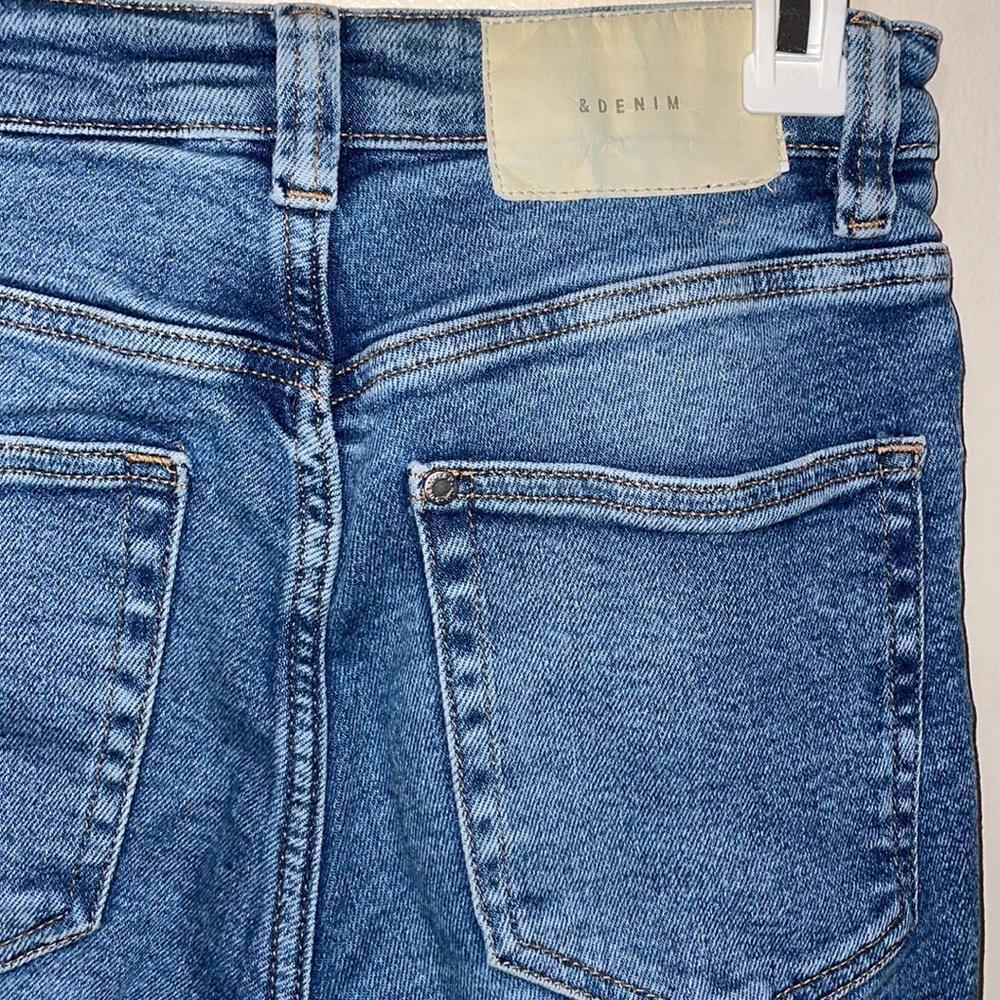 Jeans - Picture 3 of 3